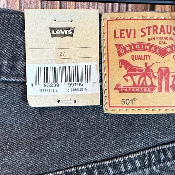 Levi's Women's Dark Denim Jean Shorts - Picture 4 of 7